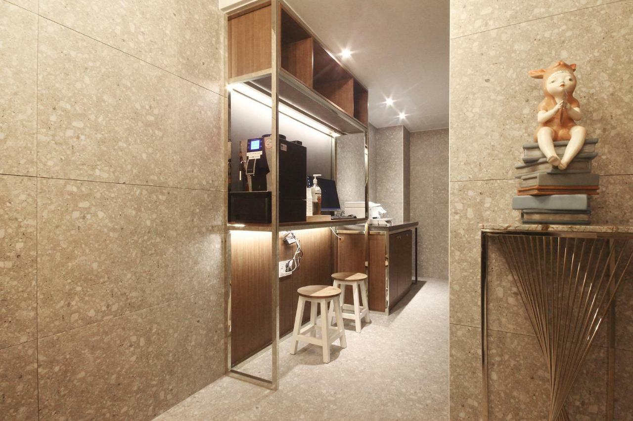 Brown Dot Hotel Seomyeon Busan Ngoại thất bức ảnh